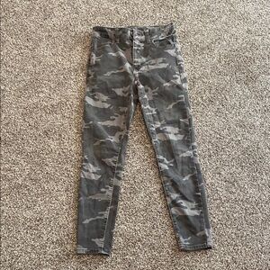American Eagle Gray Camouflage Pants